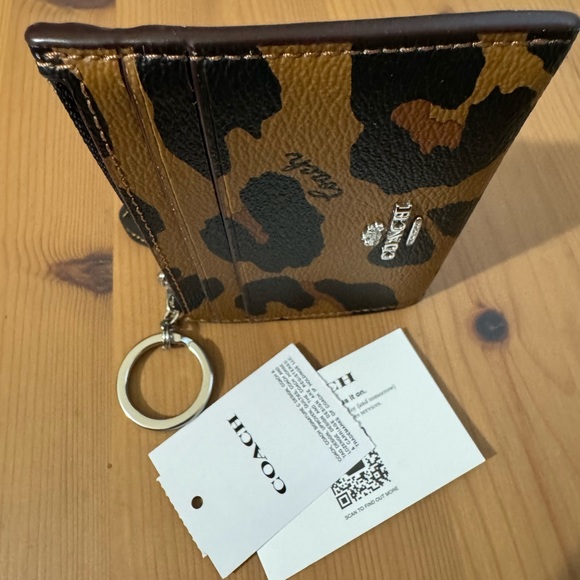 🐆Mini Skinny Id Case With Leopard Print - Picture 8 of 10